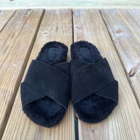 Marc Fisher LTD Canna Suede Leather Upper Sheep Skin Shearling Slip On Sandals - Picture 3 of 8